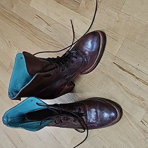 RARE!! HANDMADE LEATHER BOOTS! SIZE 7
